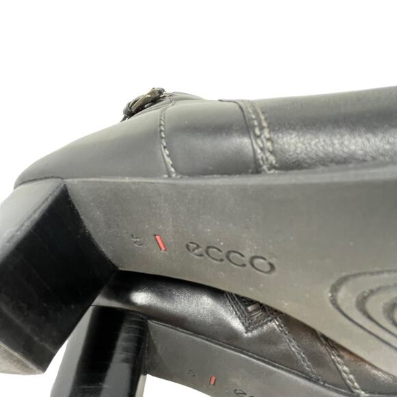 Ecco Size 40(9) Black Leather Mid Calf Boots Adjustable Buckle Side Zip-Flaw - Picture 9 of 16